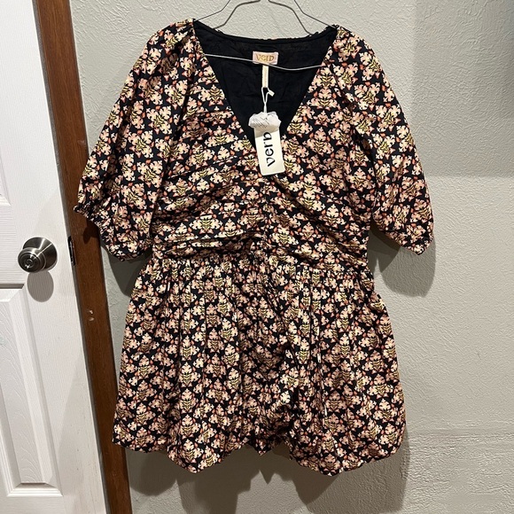Verb Dresses & Skirts - VERB Elegant Floral Mini Dress in Navy With Beautiful Design NWT 100% Cotton